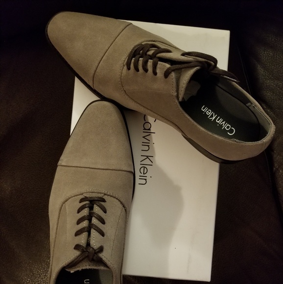 Calvin Klein Suede.. Size 7.. NIB main image 6